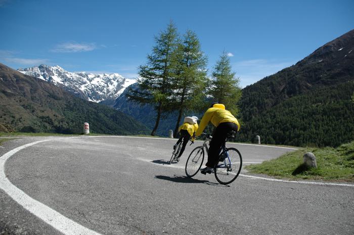 Cycling_20in_20Bhutan_202
